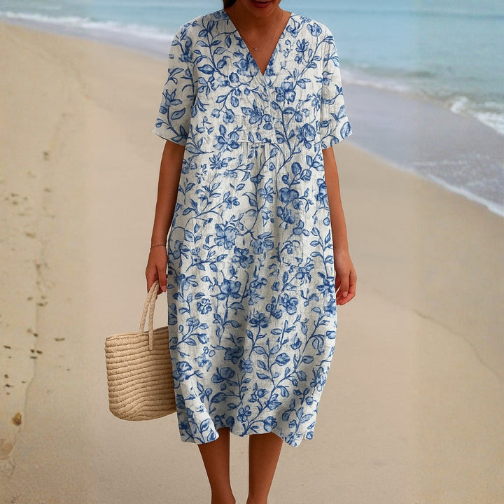 Magnolia - Vestido de Marfil Adornado con Acentos Florales en Azul Porcelana