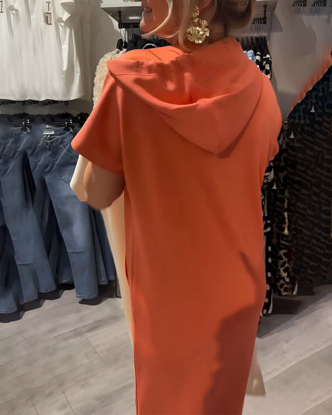 Sásquia - Vestido casual con capucha