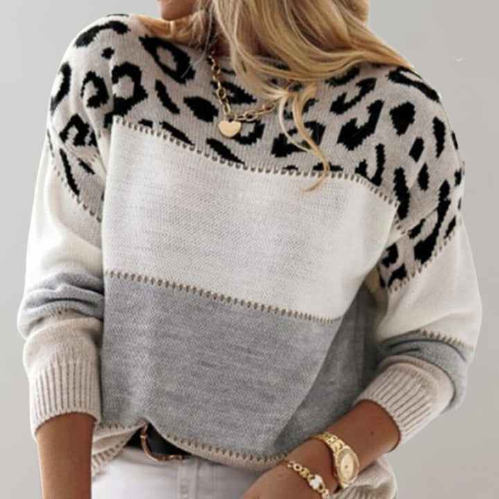 Júlia - Camiseta Casual Leopardo