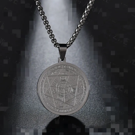 Collar con Medallón de Tríton Ángel Seis Estrellas