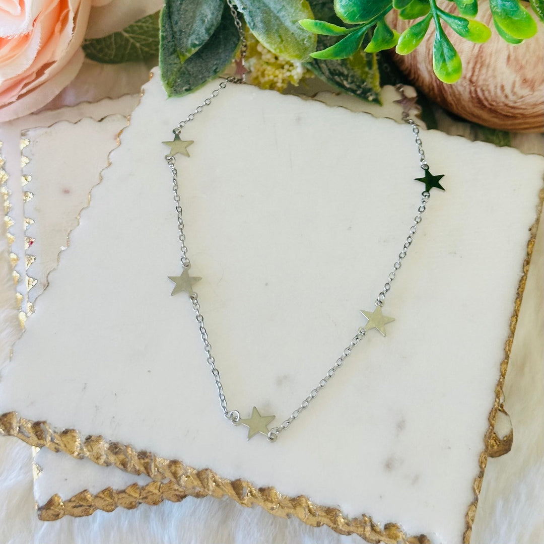 Collar con colgante "Estrella Delgada"