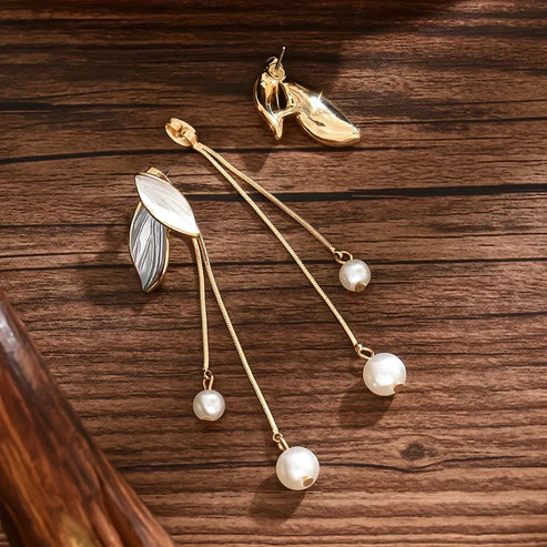 Pendientes Colgantes en Forma de Hoja con Margaritas