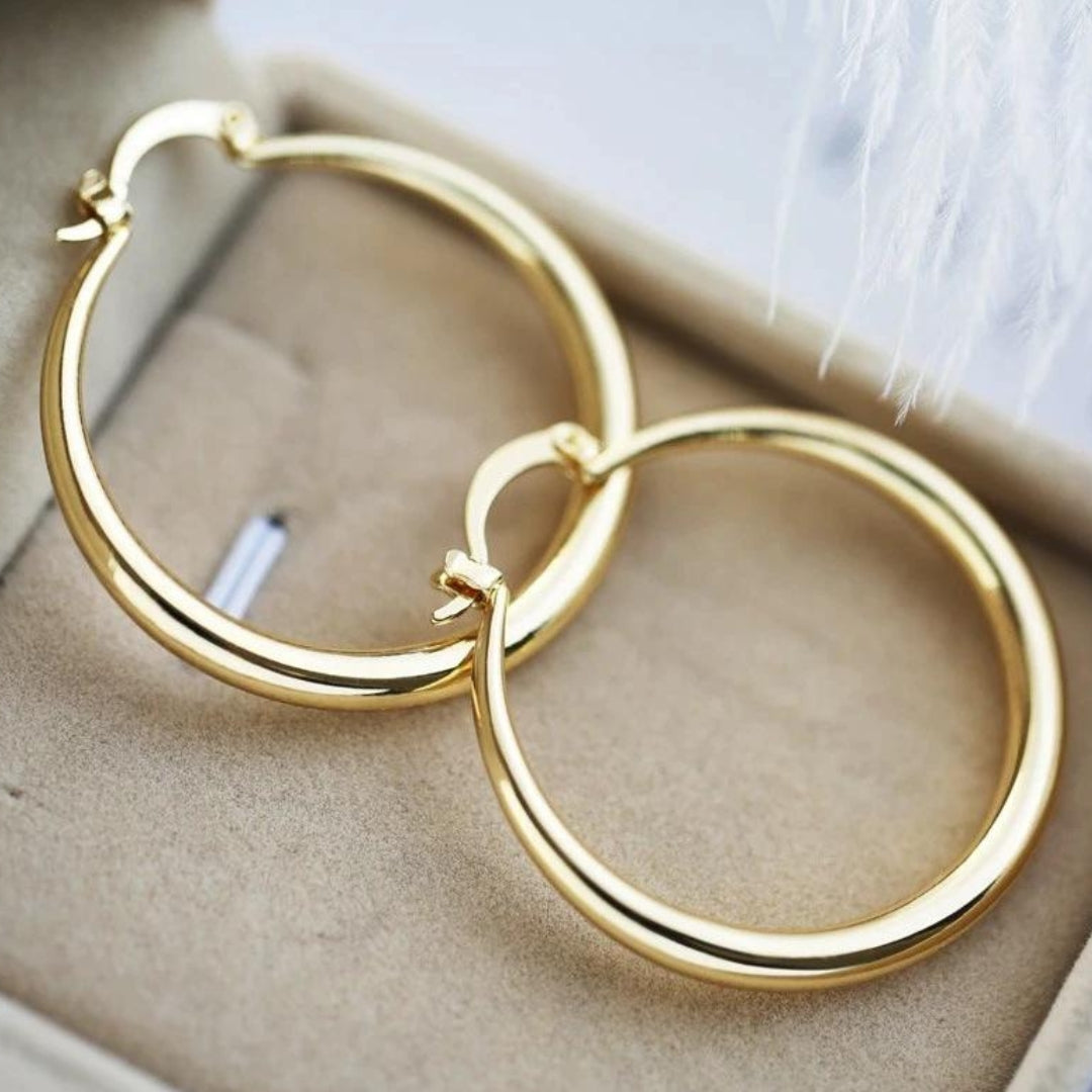 Pendientes de Oro Grande en Forma de Aro