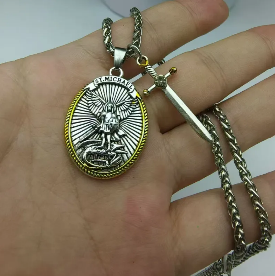 Collar decorativo retro para hombre