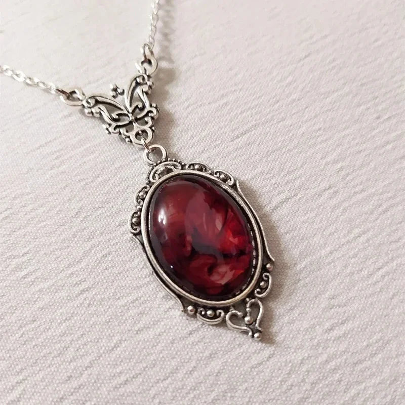 Collar retro con colgante en cuarzo plateado y rojo