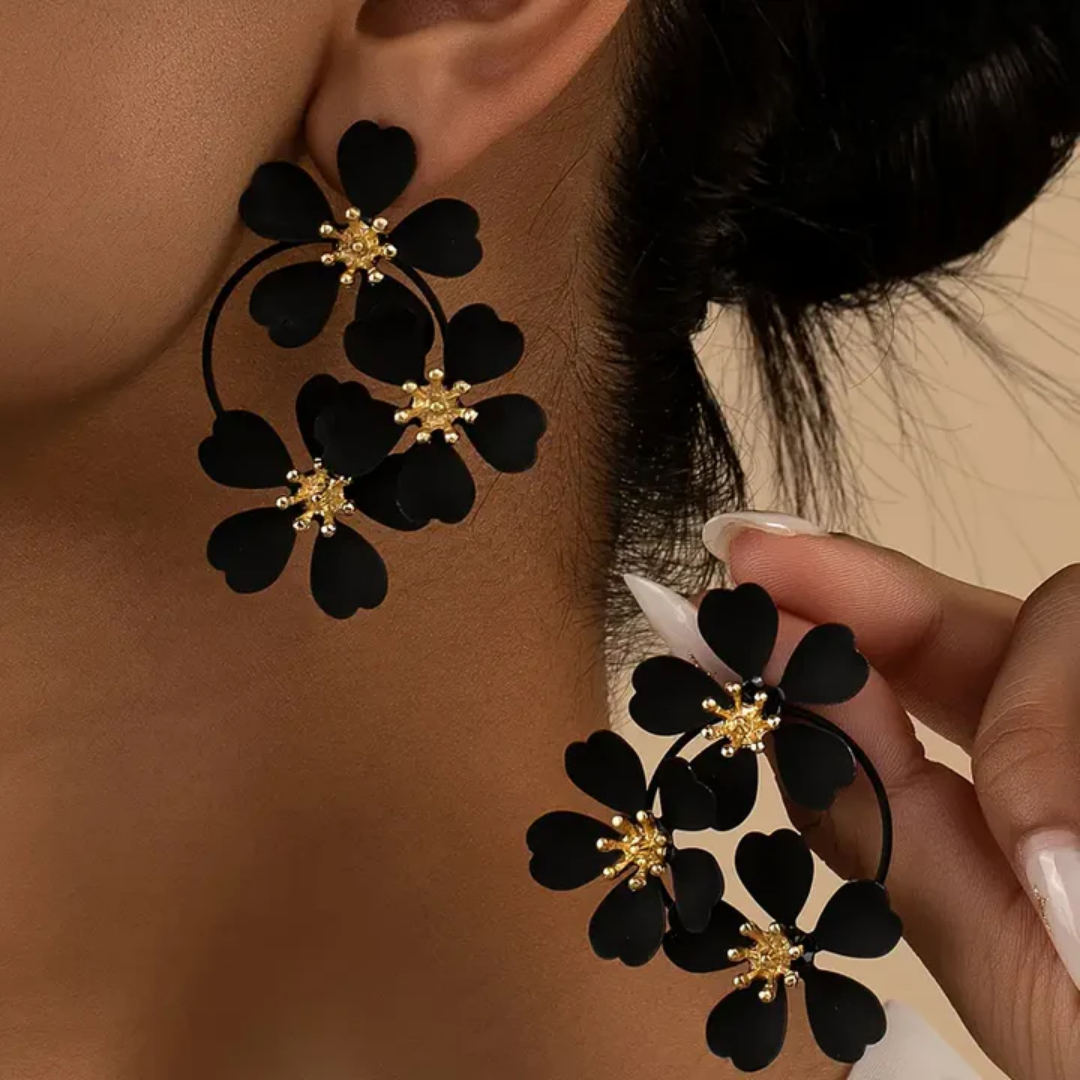 Pulseras colgantes retro con flores negras