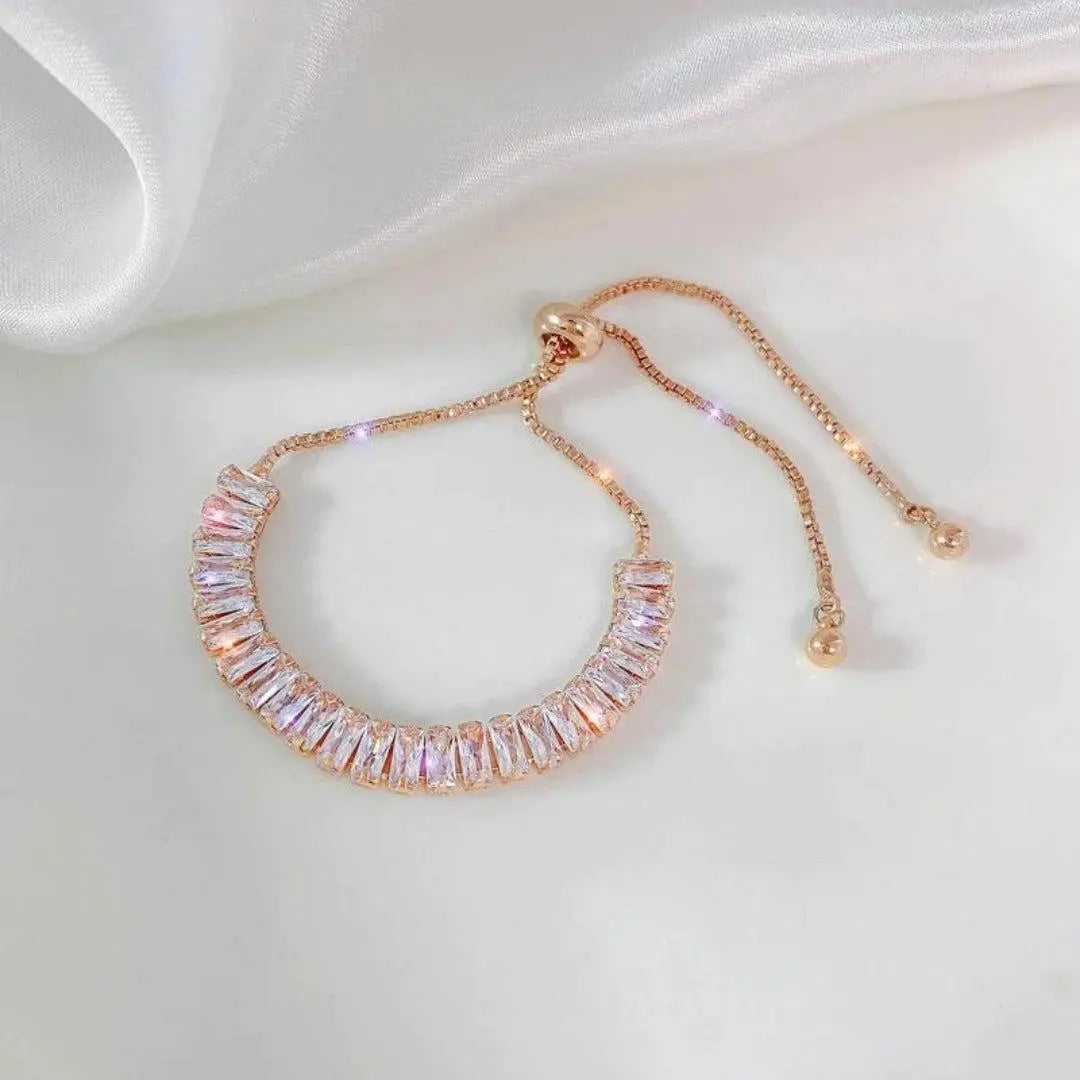 Pulsera Ajustable de Circonita en Oro y Plata