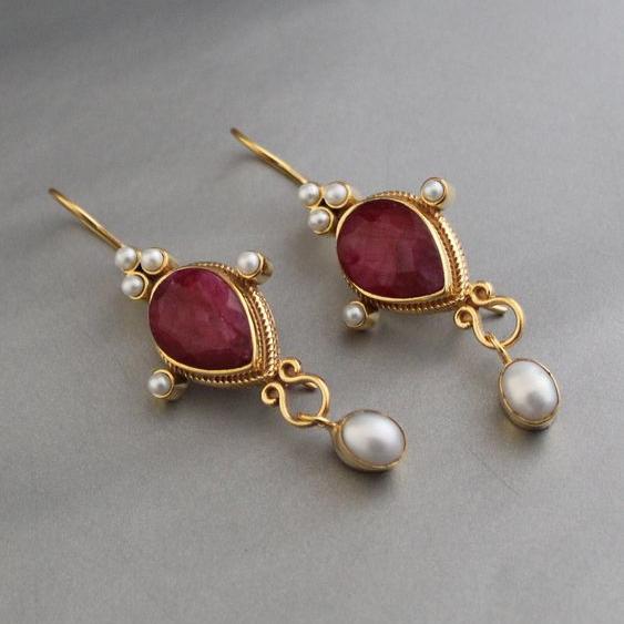 Pendientes vintage con Rubí y Margarita